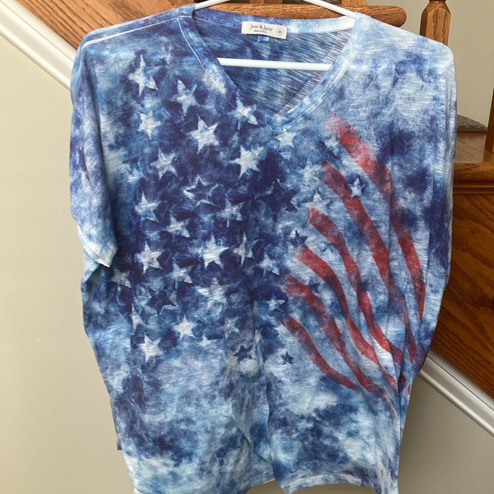 Blue and Red Star Patterned V-Neck Shirt